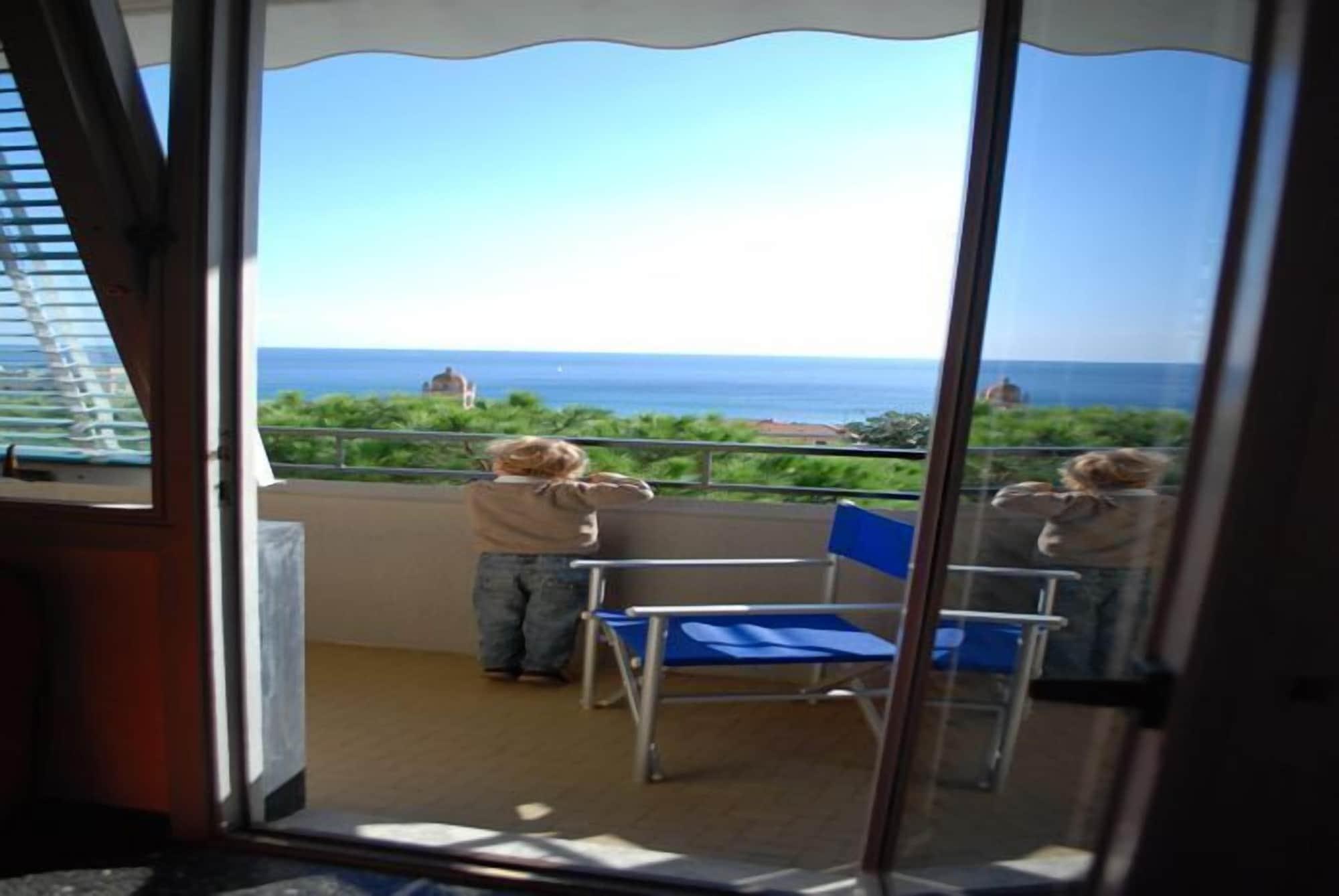 ואראצה Hotel Palace מראה חיצוני תמונה